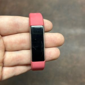 Fitbit - Alta Fitness Wristband Tracker